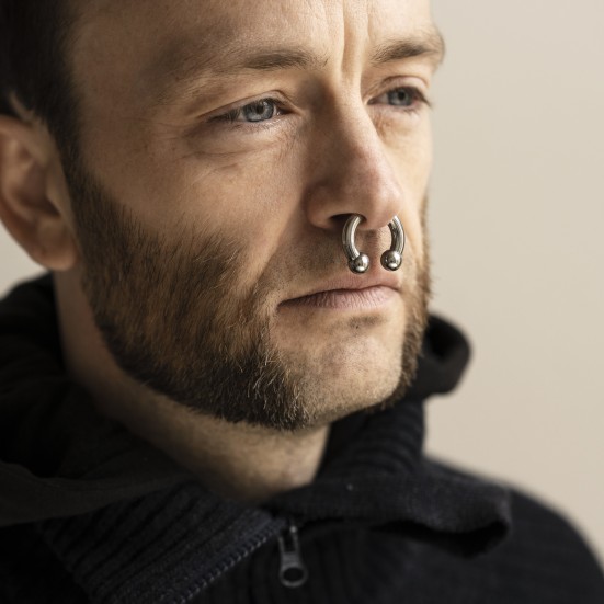 Portrætfoto af Mads Ananda Lodahl. 