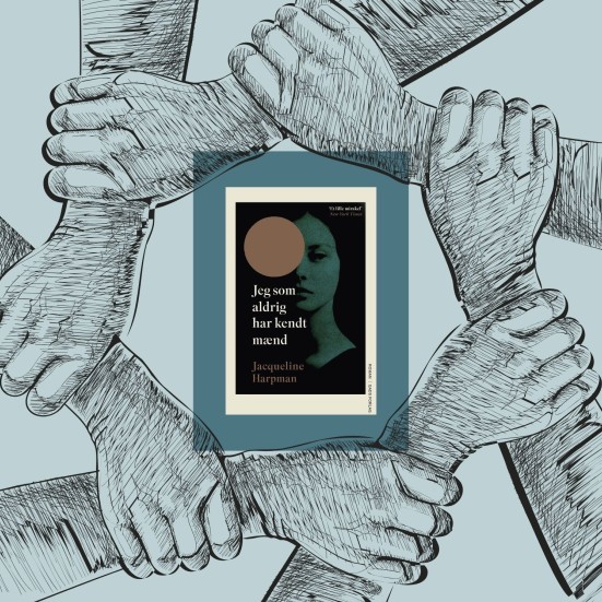 Forsiden af "Jeg som aldrig har kendt mænd" på en baggrund med låste arme som symbol på fællesskab.