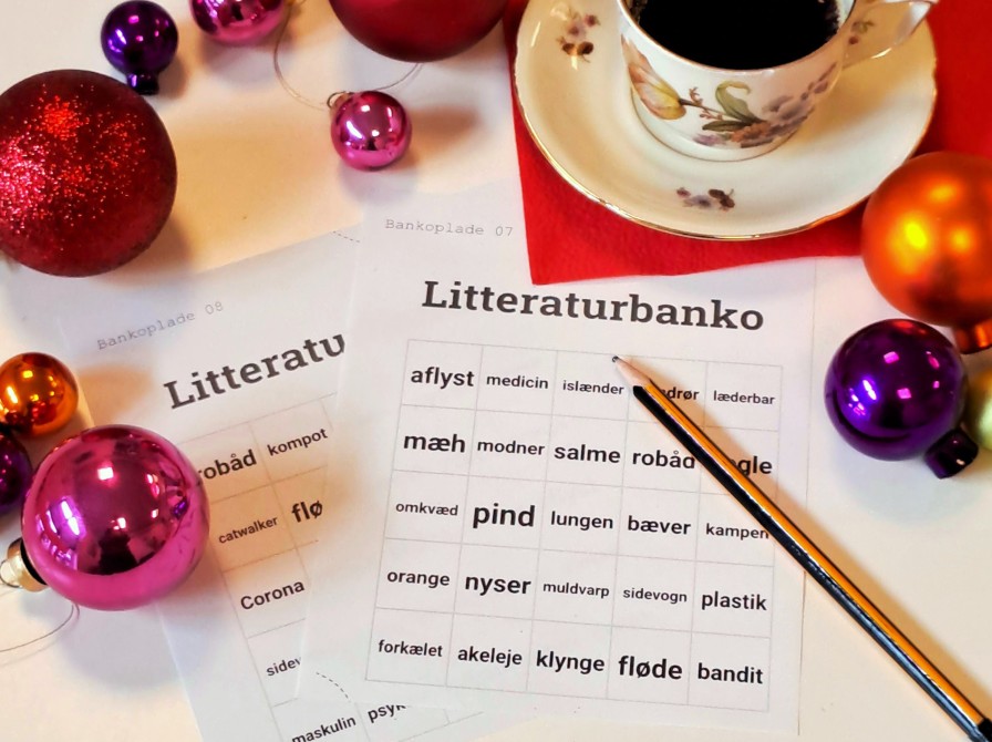 Bankoplader, julekugler og kaffe